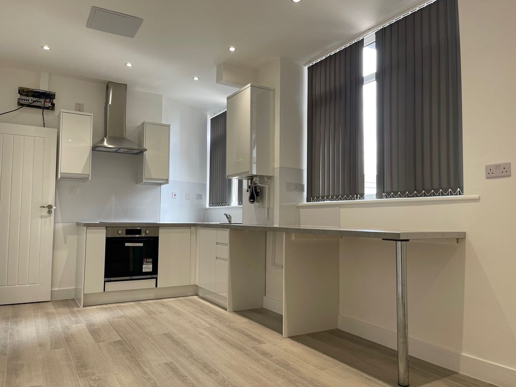 Property photo 2 of 7 Image