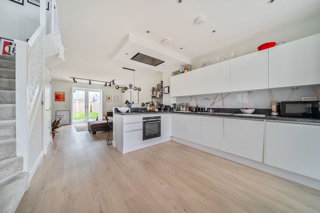 Property photo 2 of 21 Picture 2