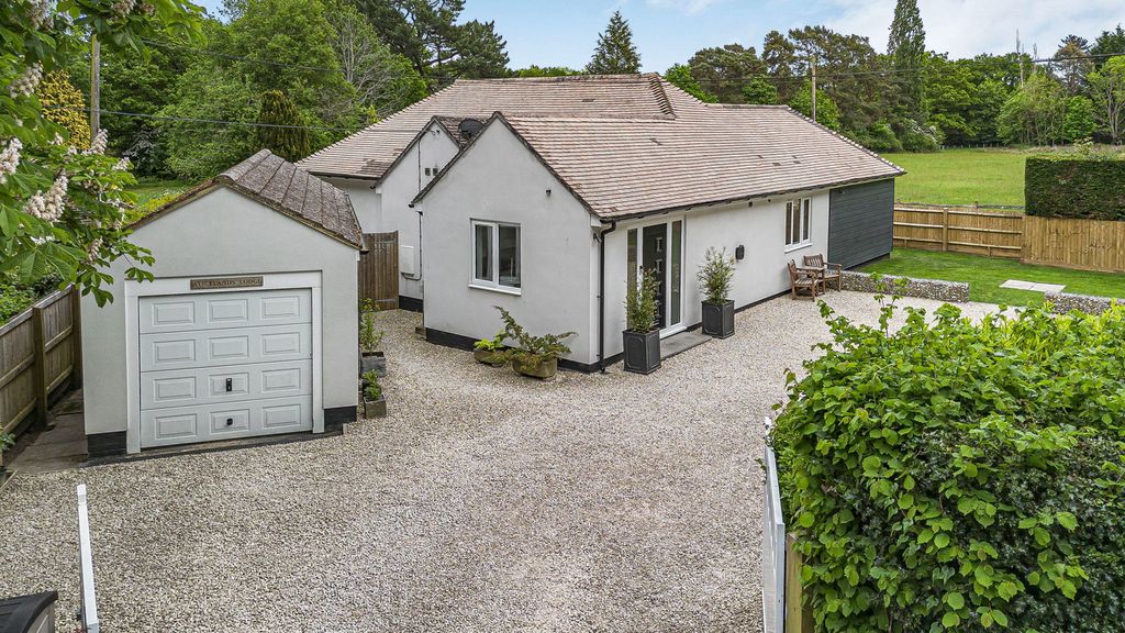 Property photo 2 of 21