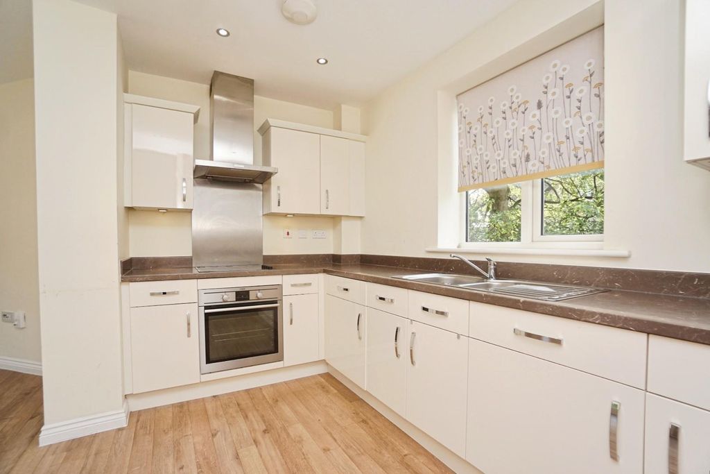 Property photo 2 of 23 Kitchen