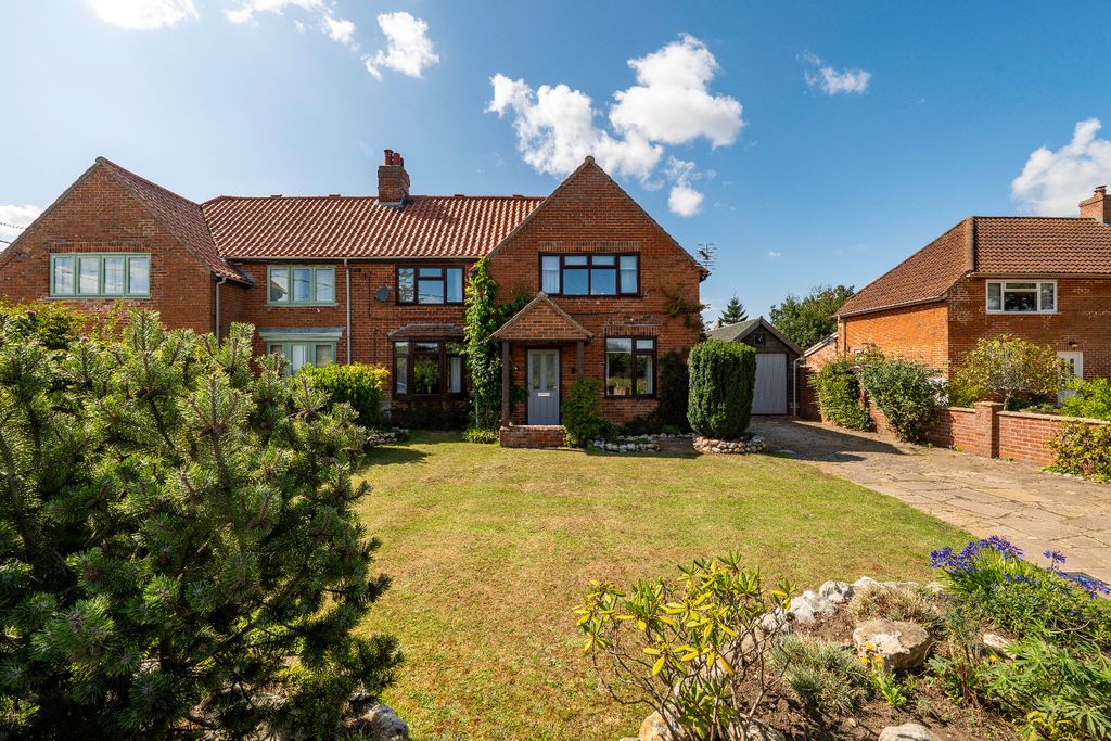 Property photo 2 of 27 4411993