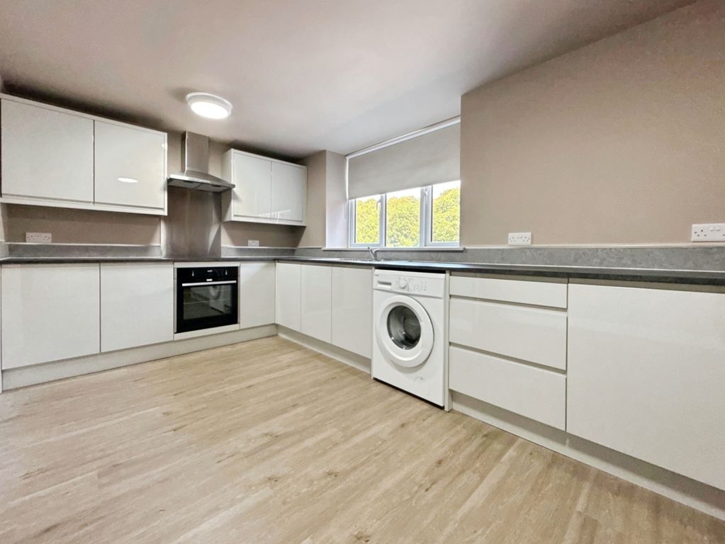 Property photo 3 of 8 Pbox-Img.Jpg