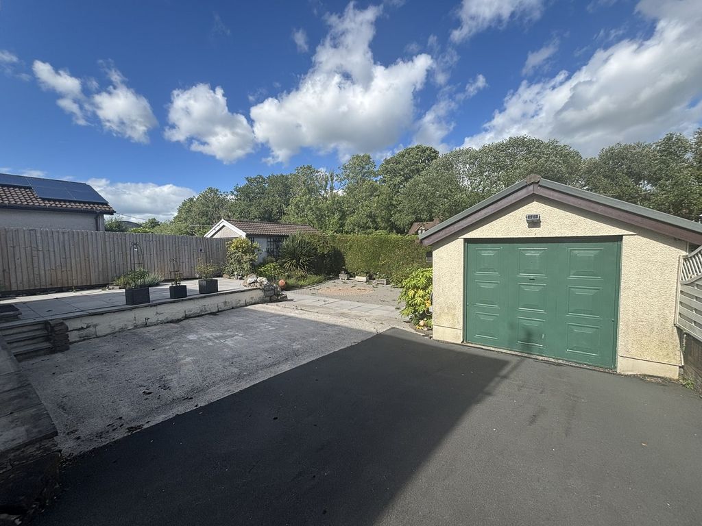 Property photo 2 of 19 Not Specified