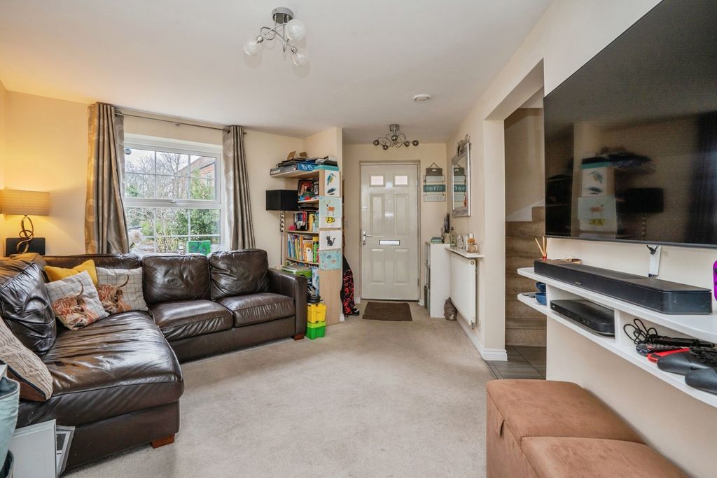 Property photo 2 of 15 Pbox-Img.Jpg