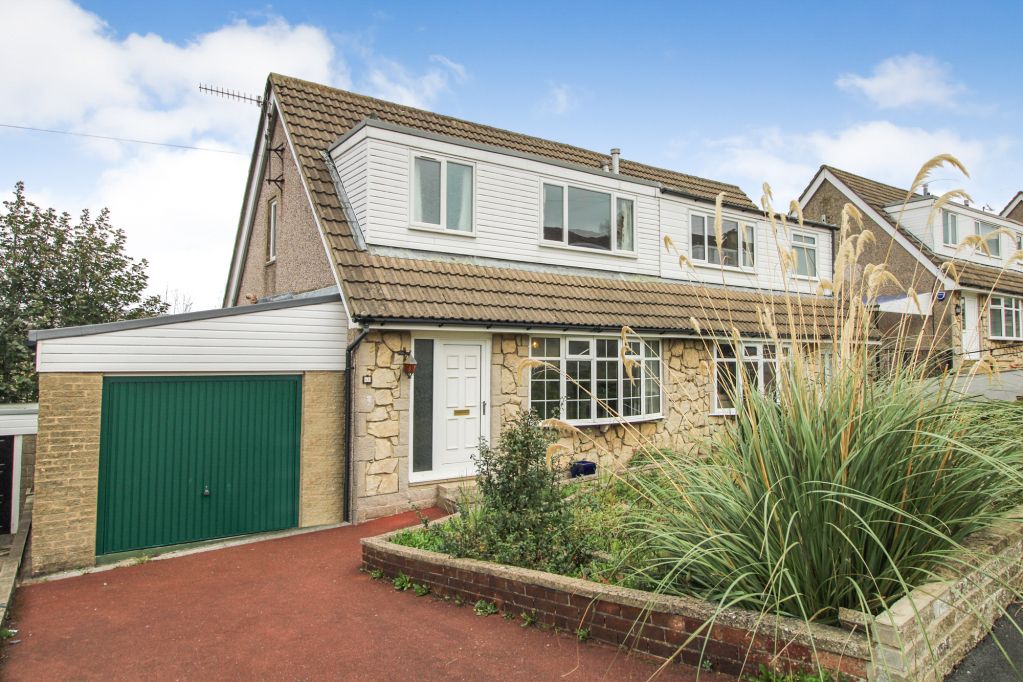 Property photo 1 of 13 External