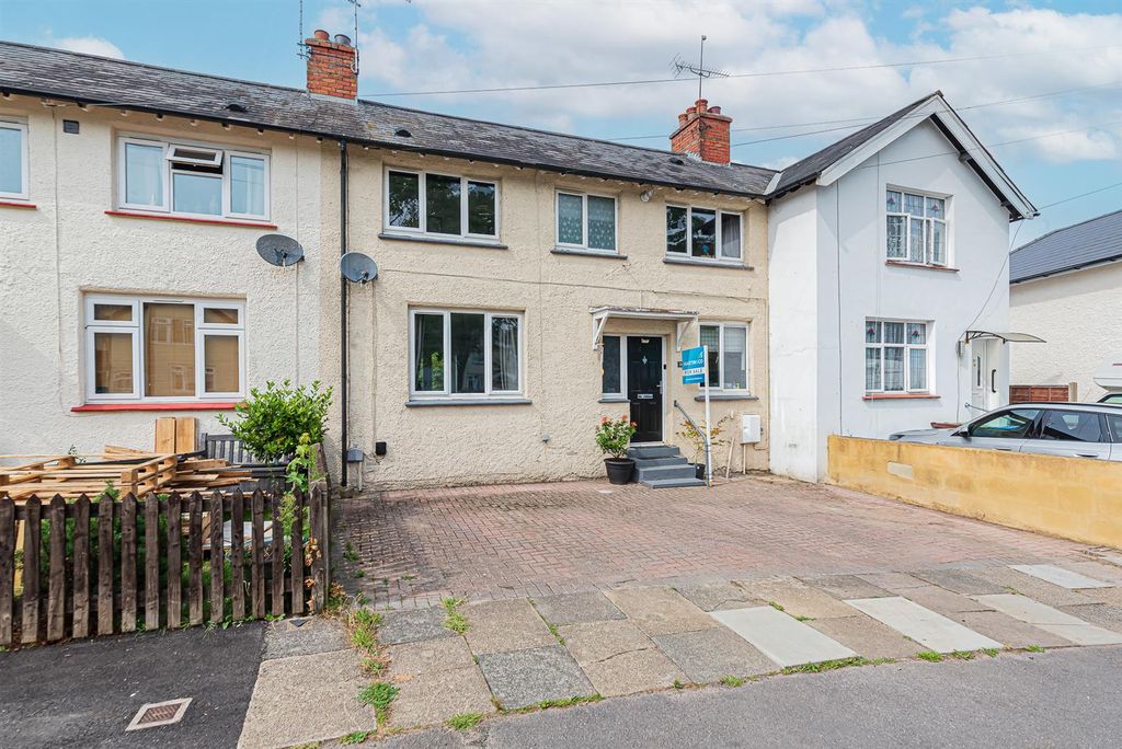 Property photo 1 of 18 31 Chetwode Place (19).Jpg