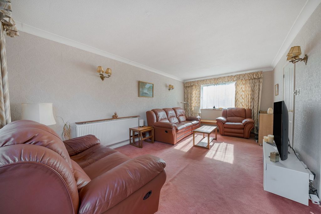 Property photo 2 of 24