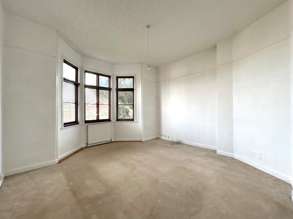 Property photo 2 of 5 Picture 2