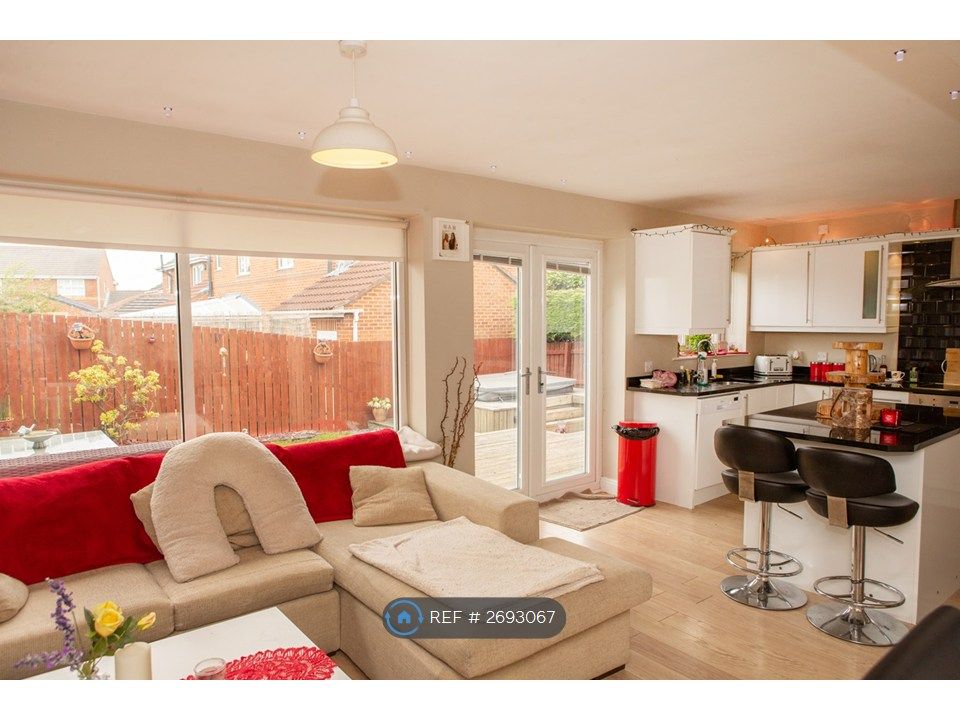 Property photo 2 of 28 Kitchen-Diner (1)