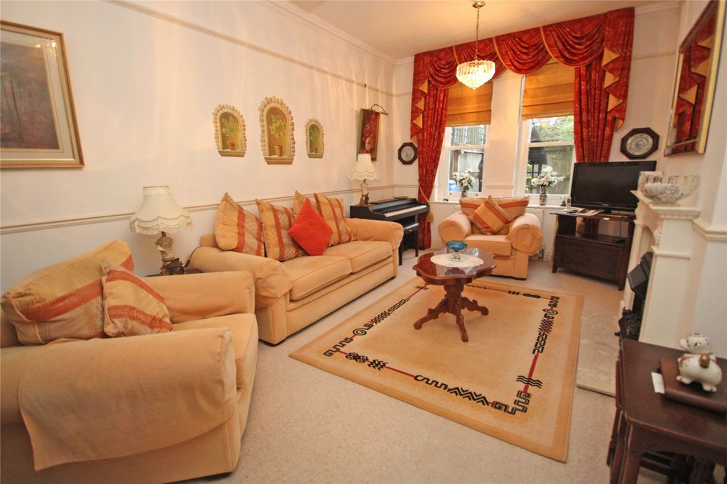 Property photo 3 of 19 Picture No. 11