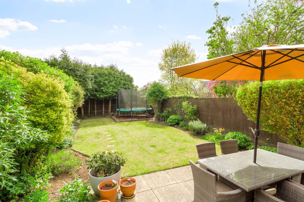 Property photo 2 of 22