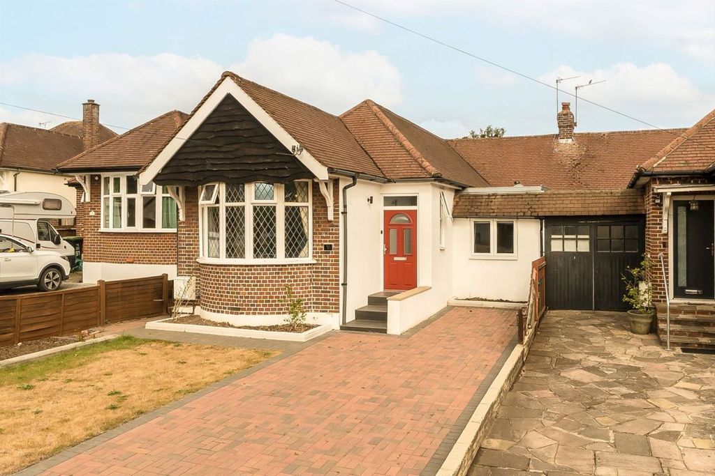 Property photo 1 of 8