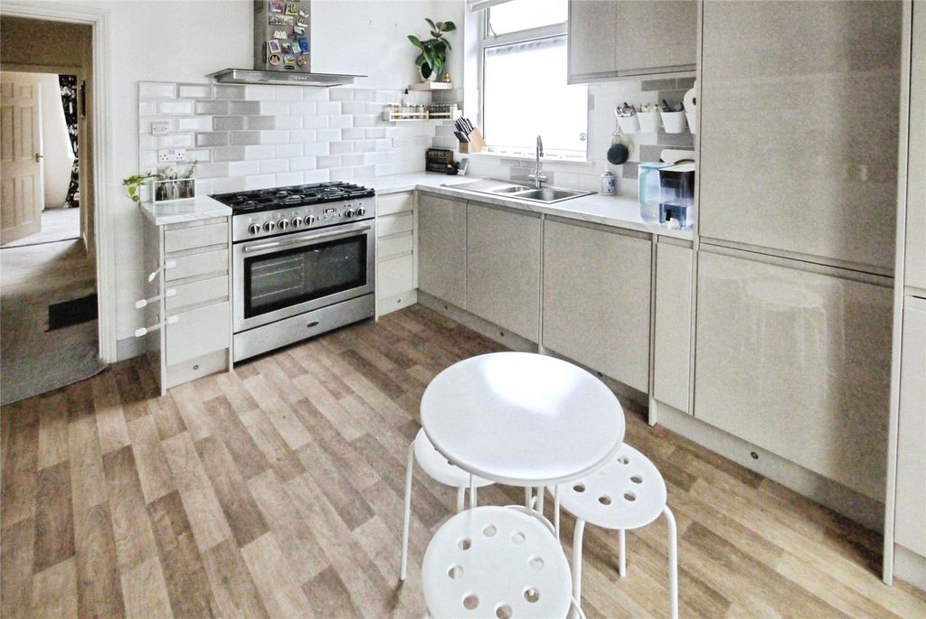 Property photo 3 of 15 Picture No. 46