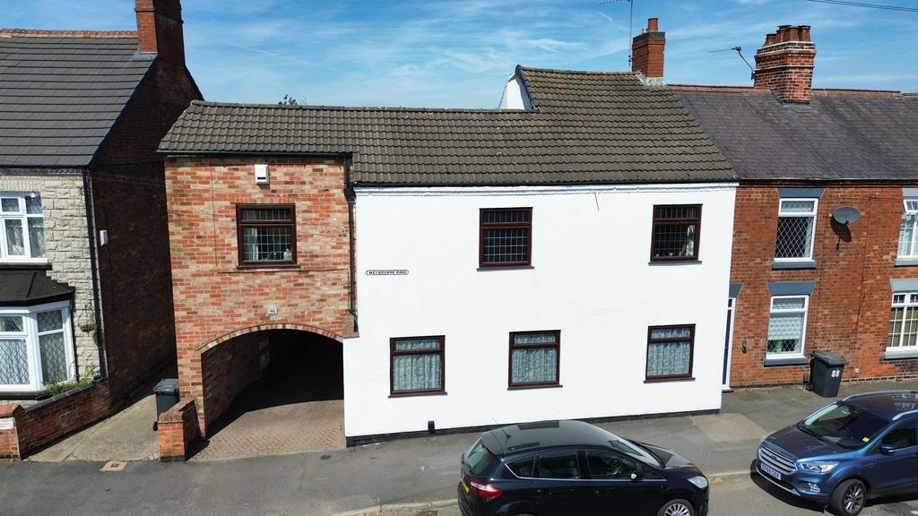 Property photo 1 of 33