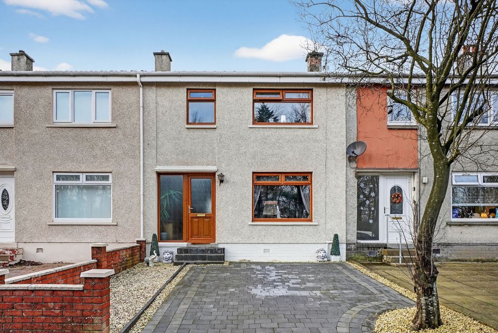 Property photo 1 of 25