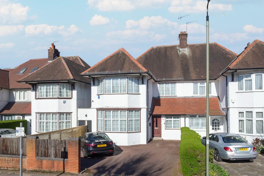 Property photo 1 of 19 Exterior