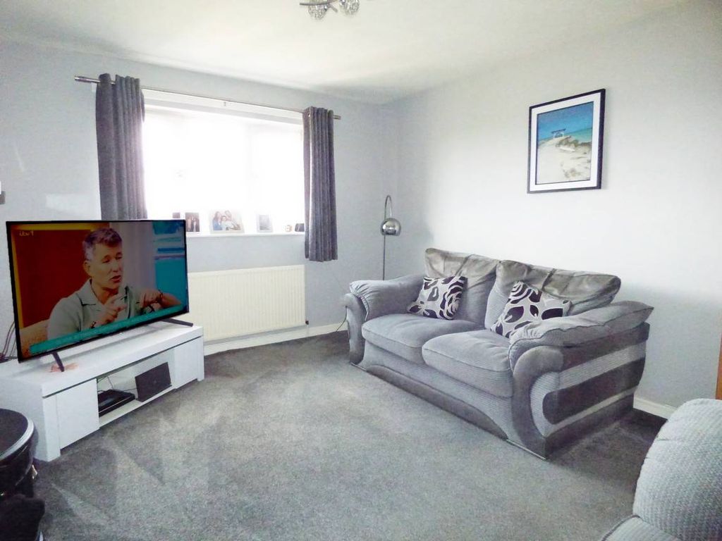 Property photo 3 of 9