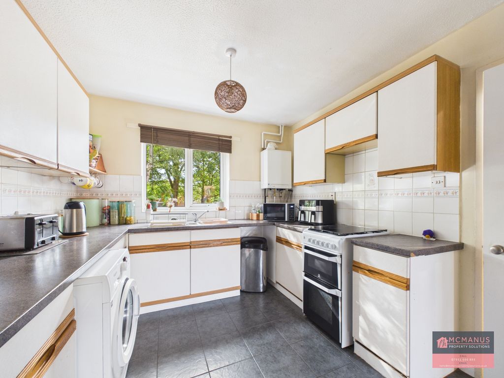 Property photo 3 of 13 Cam03599G0-Pr0186-Still010