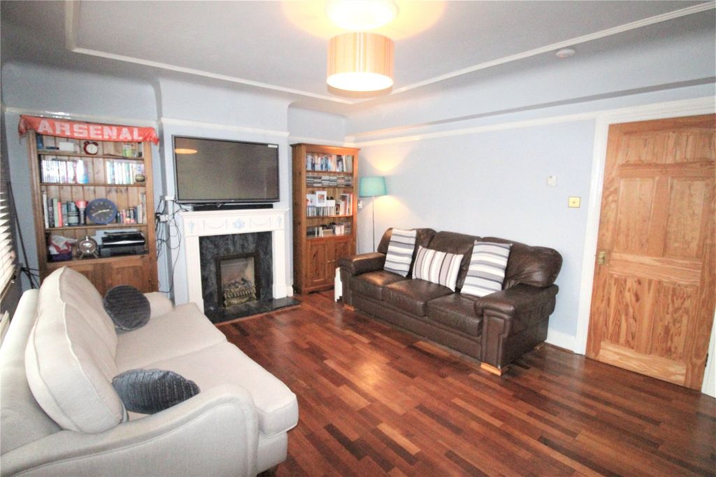 Property photo 2 of 11 Picture No. 05