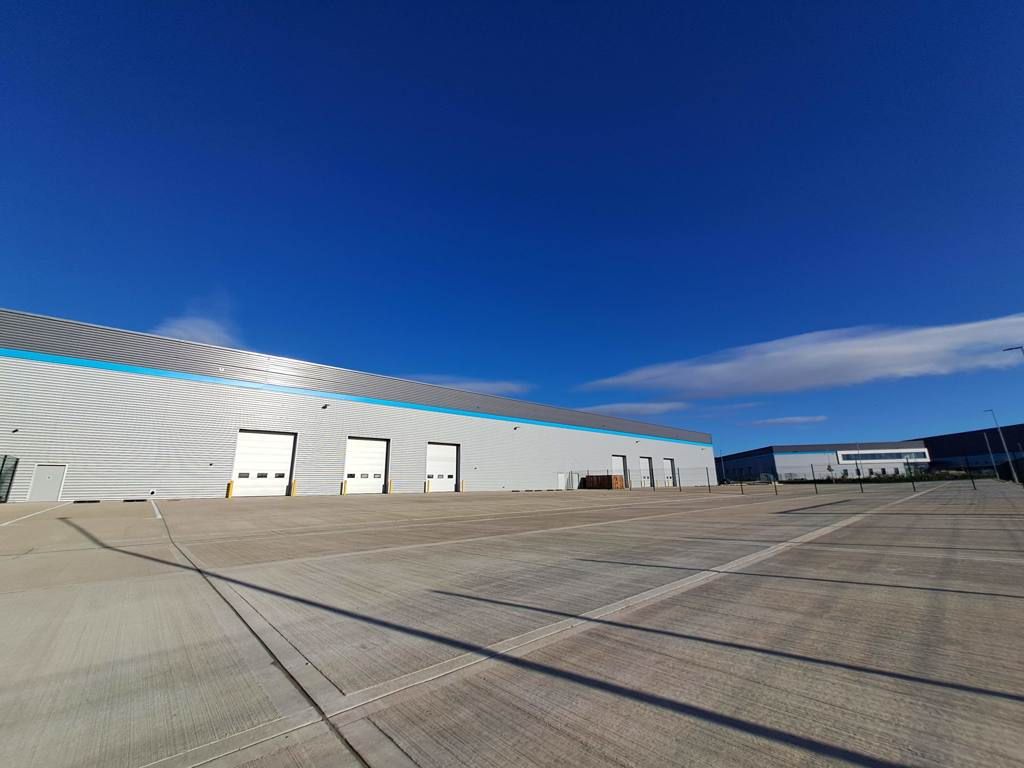 Property photo 1 of 7 Photo 12