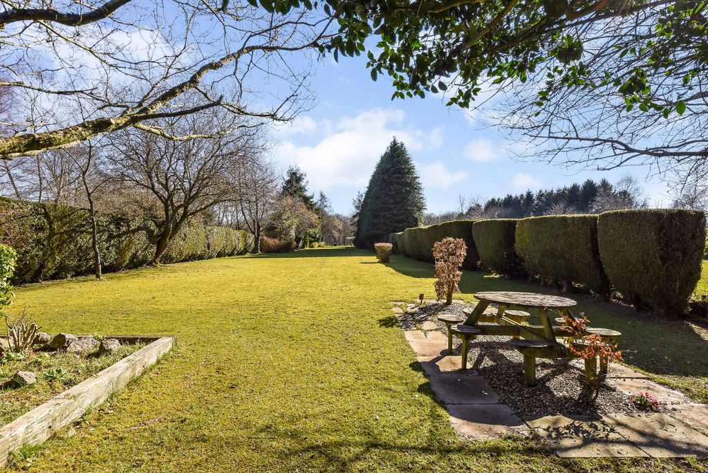 Property photo 1 of 21 Picture No. 11