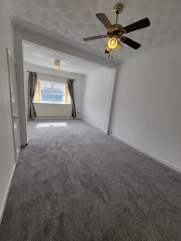 Property photo 2 of 9 Gallery