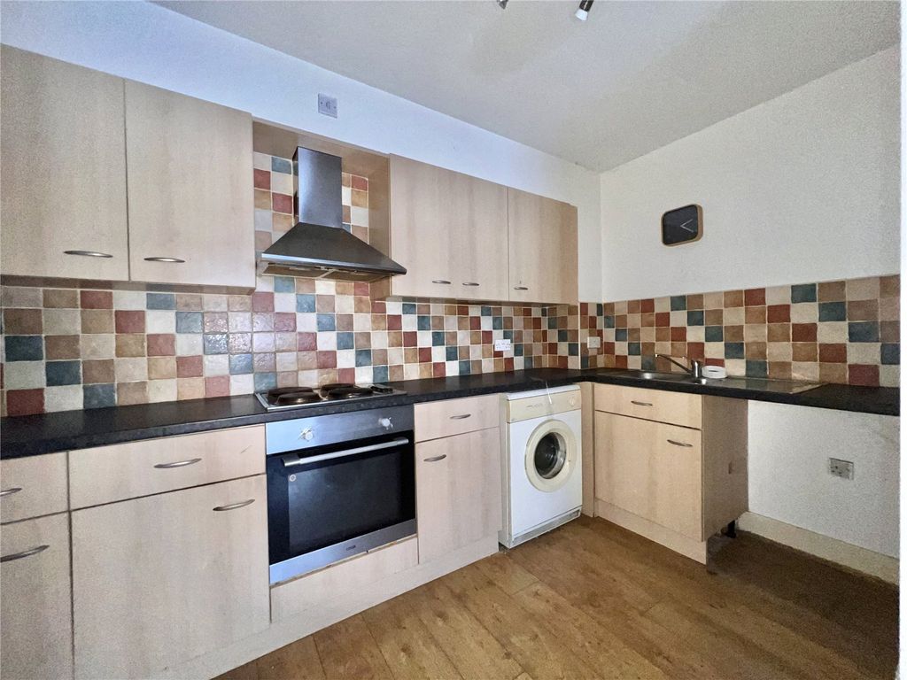 Property photo 3 of 9 Picture No. 02