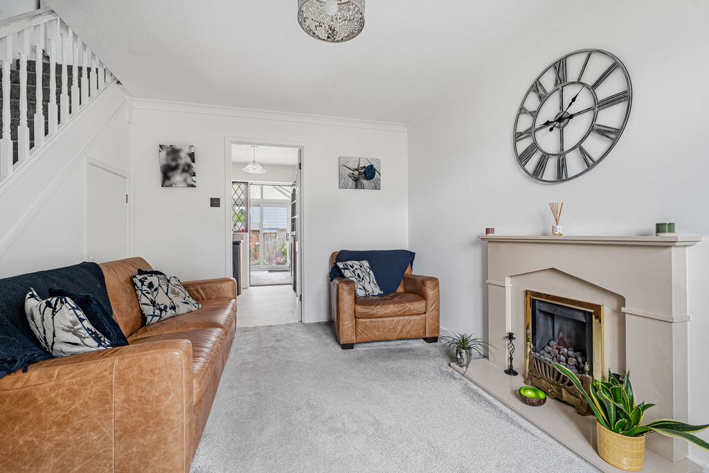 Property photo 3 of 16 6_90203