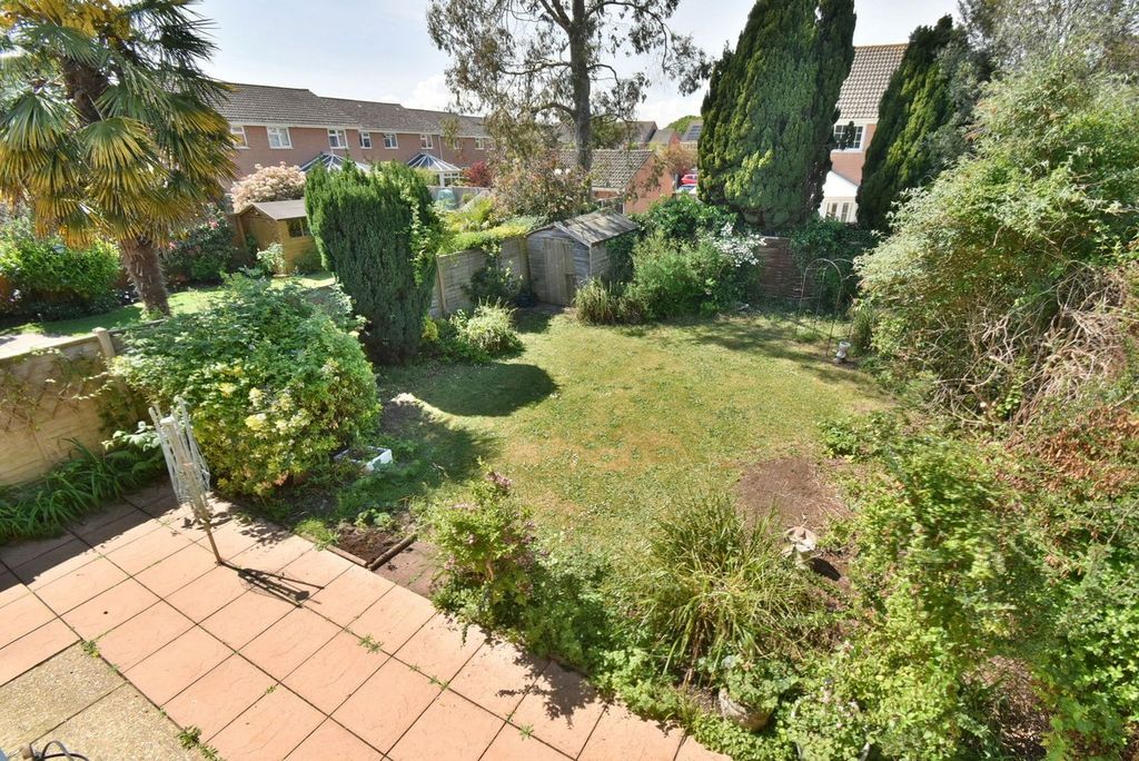 Property photo 2 of 21