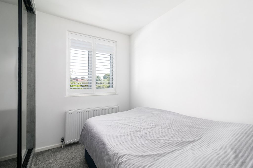 Additional image 23 of 5 bed detached house for saleHounslow Road, Feltham TW14