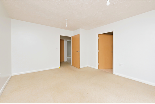 Property photo 3 of 9 Lounge