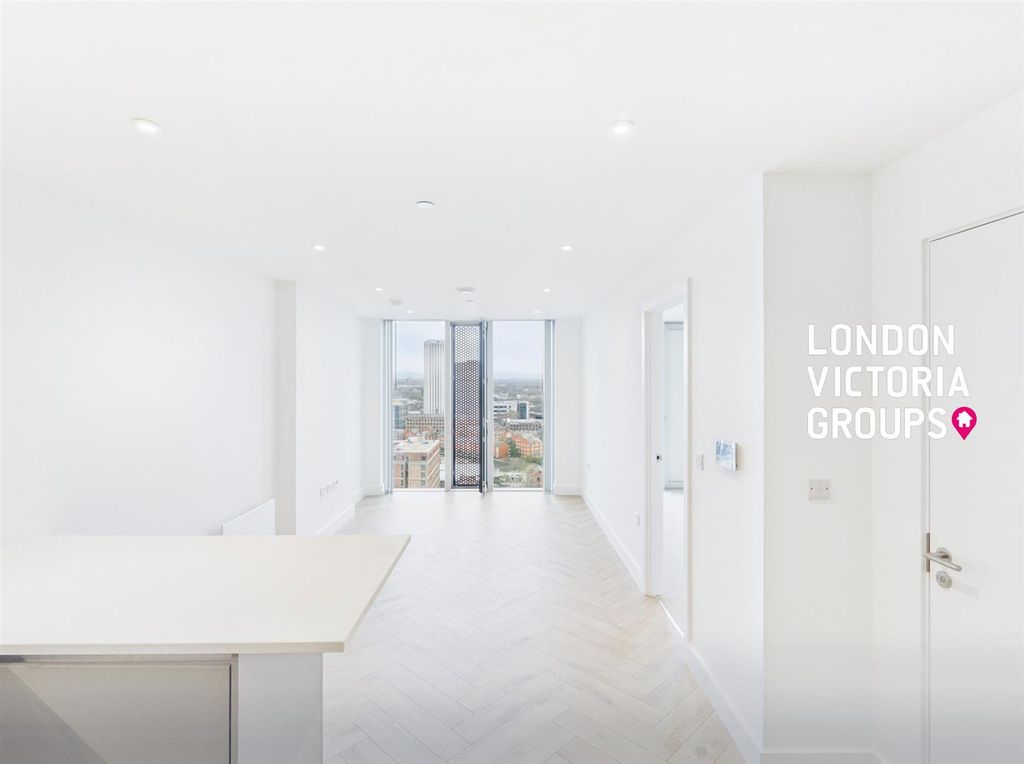 Property photo 2 of 17 1-7619.Jpg