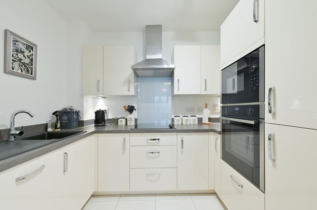 Property photo 2 of 8 Picture No. 06
