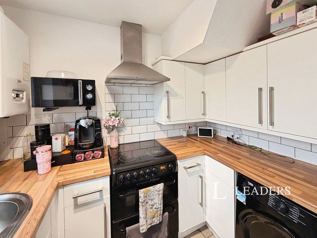Property photo 3 of 9 Pbox-Img.Jpg