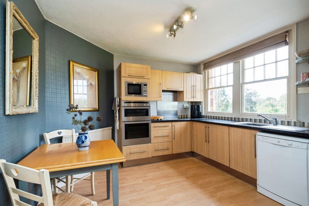 Property photo 3 of 19 Pbox-Img.Jpg