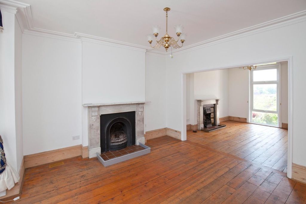 Property photo 3 of 23 Sitting Room/Dining Room
