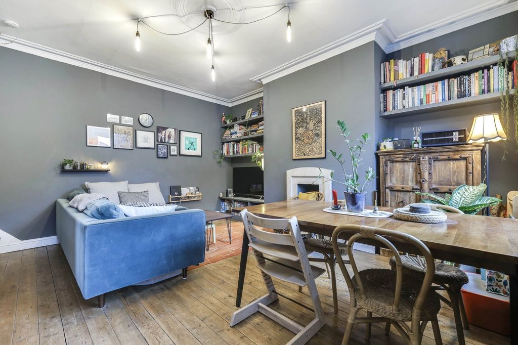 Property photo 2 of 16 Picture No. 04