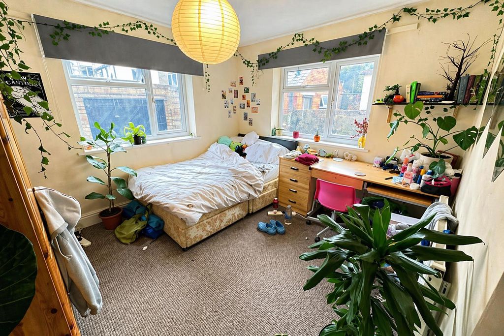 Property photo 1 of 10 22Rg R3 2.Png