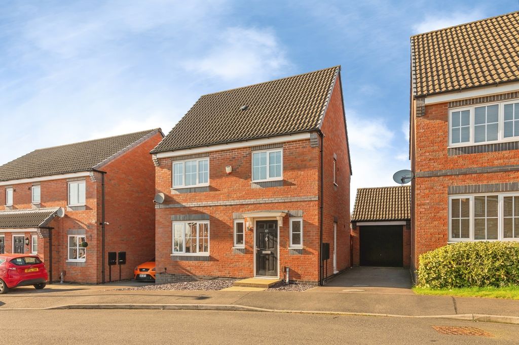 Property photo 1 of 17 Pbox-Img.Jpg