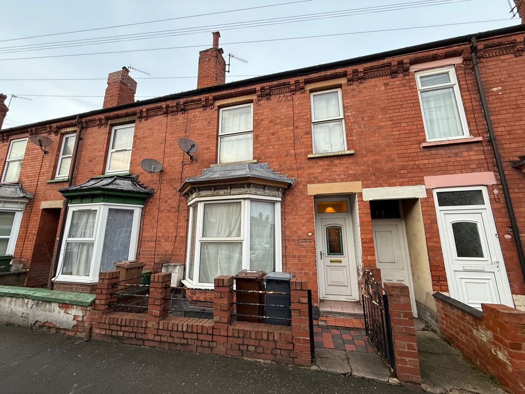 Property photo 1 of 4