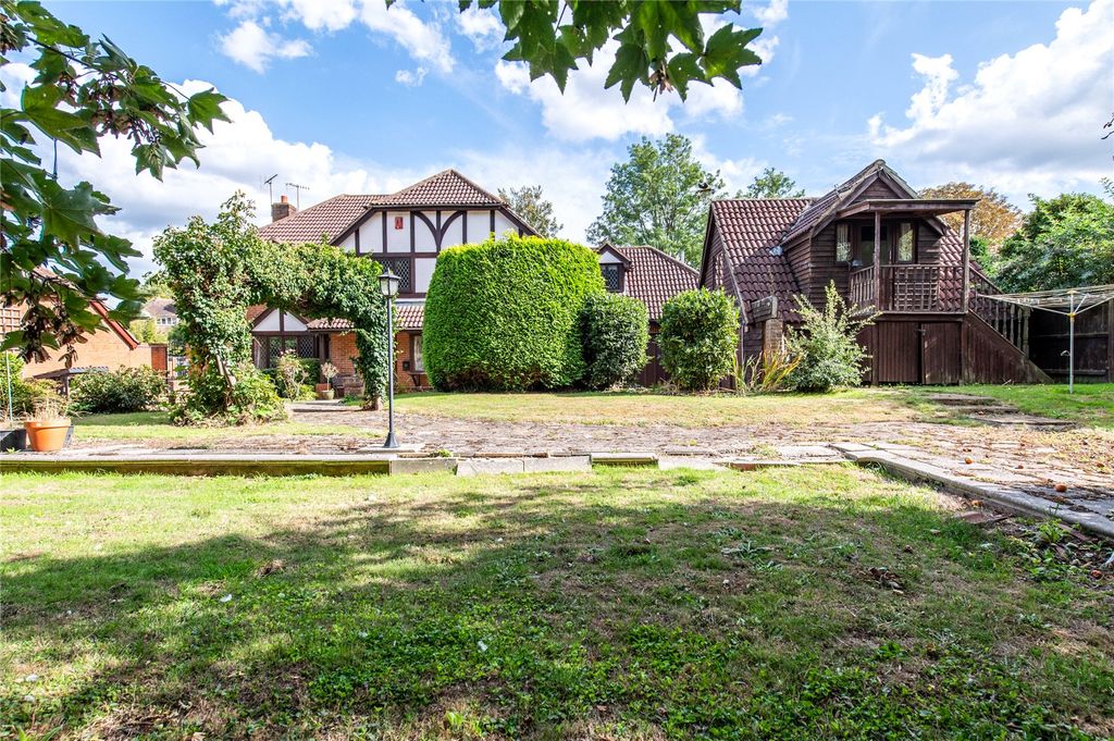 Property photo 2 of 39 Picture No. 16