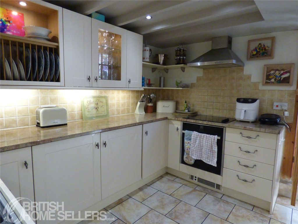 Property photo 3 of 34 Picture No. 20