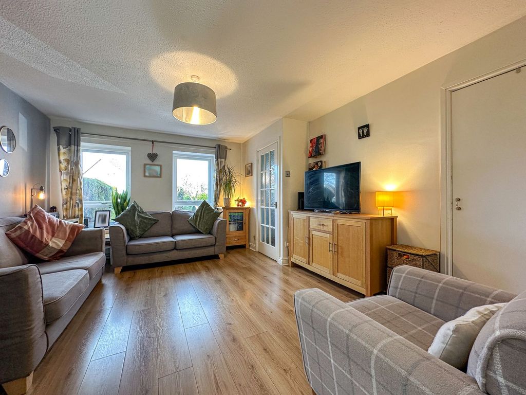 Property photo 2 of 21