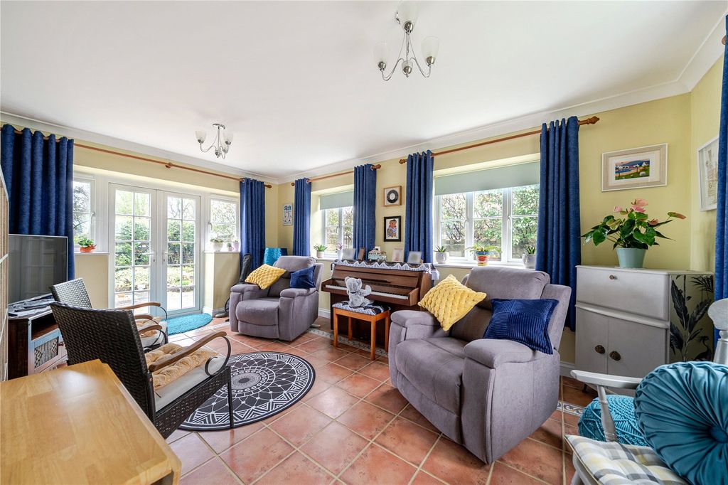 Property photo 3 of 17 Picture No. 11