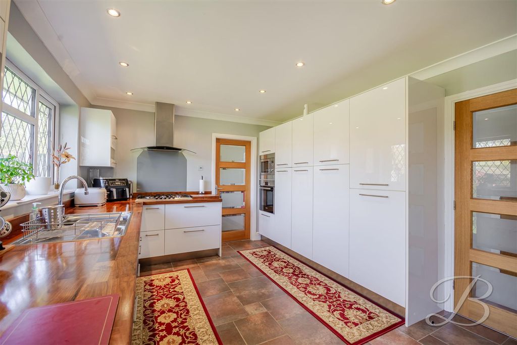 Property photo 2 of 37 Ccltd-32.Jpg