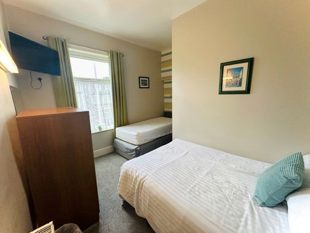 Property photo 3 of 51