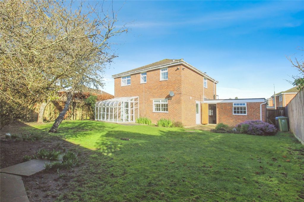 Property photo 2 of 17 Picture No. 01