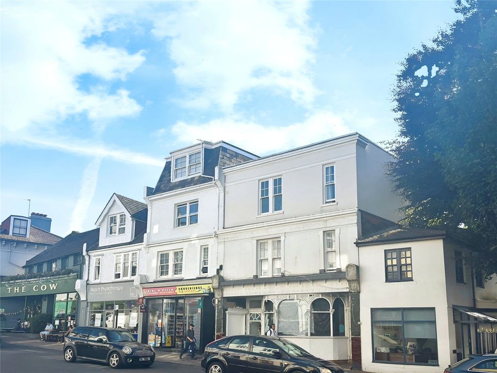 Property photo 1 of 6 Dyke Road, Brighton