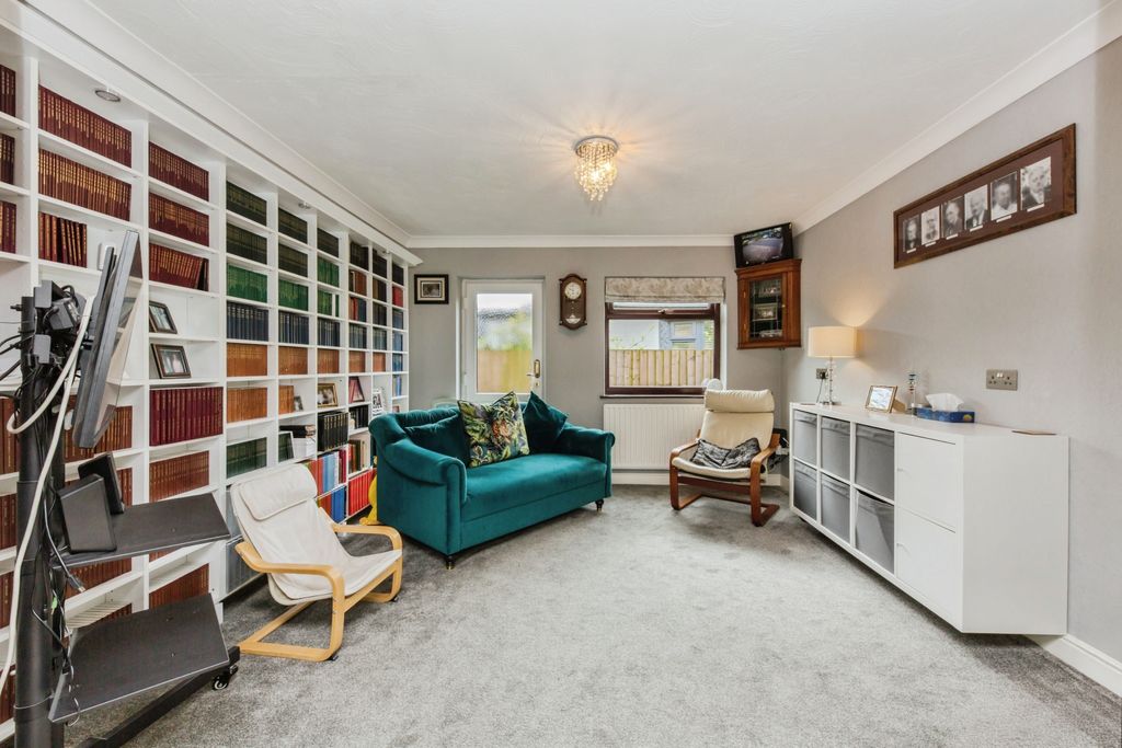 Property photo 2 of 32 Family Room