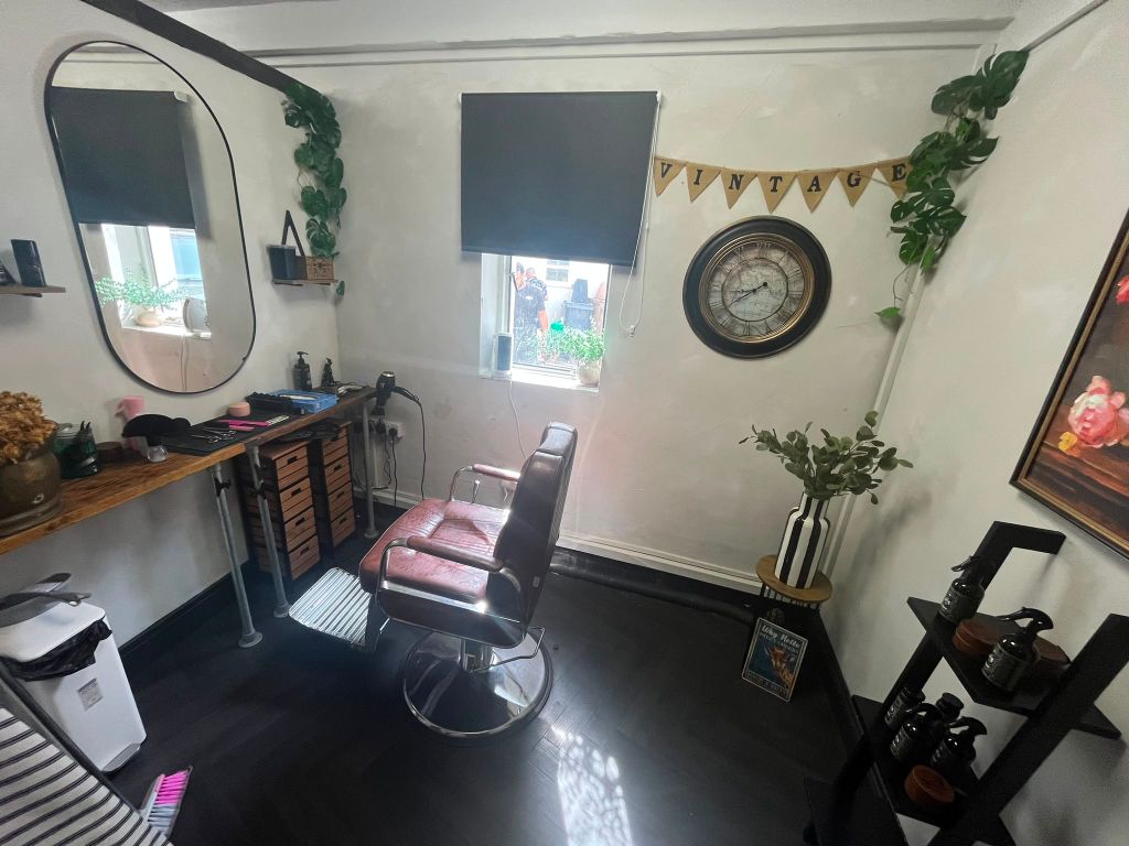 Property photo 3 of 4